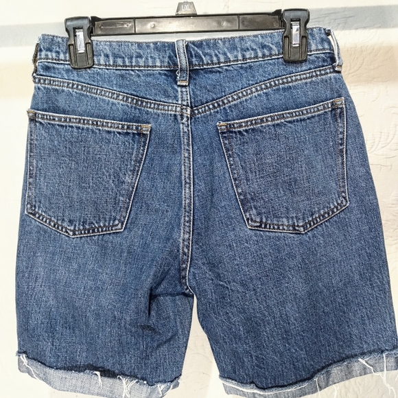 GAP Bermuda Mom Raw Hem High Rise High Waist Jean Shorts Size 25 - Picture 7 of 16